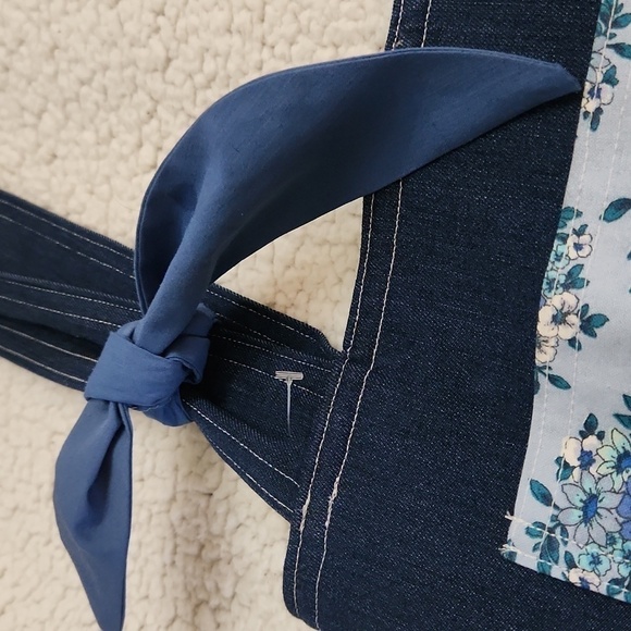 Double sided Handmade Denim Tote Spring Floral Pocket and Blue Bow Bird Artsy - Picture 5 of 10